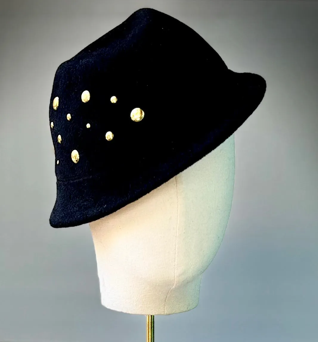 Short and Snap Brim Fedora